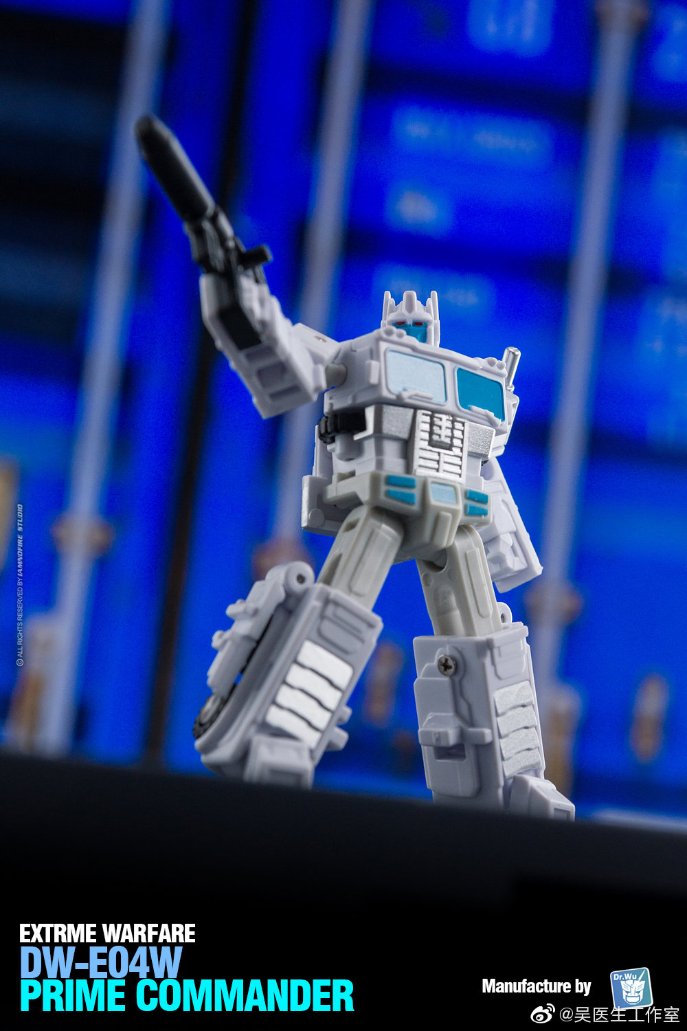4th Party Masterpiece MP-44 Optimus Prime Version 3.0 Silver